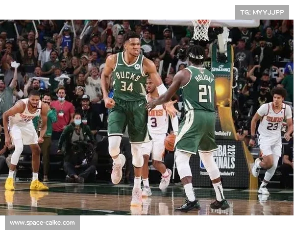 克劳福德起步轻量级升级后展现同步增长的力量与统治力